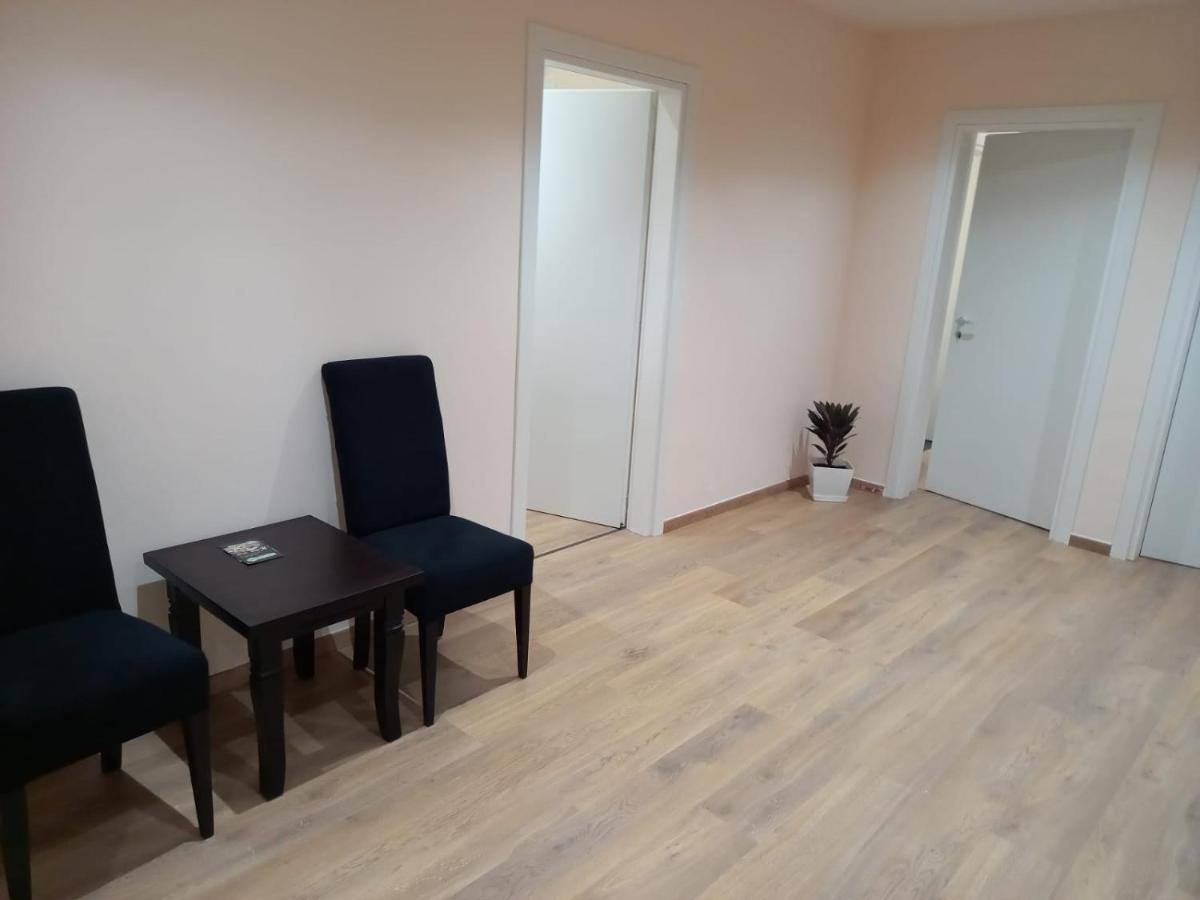 Djakbe Hotel Tirana Kültér fotó