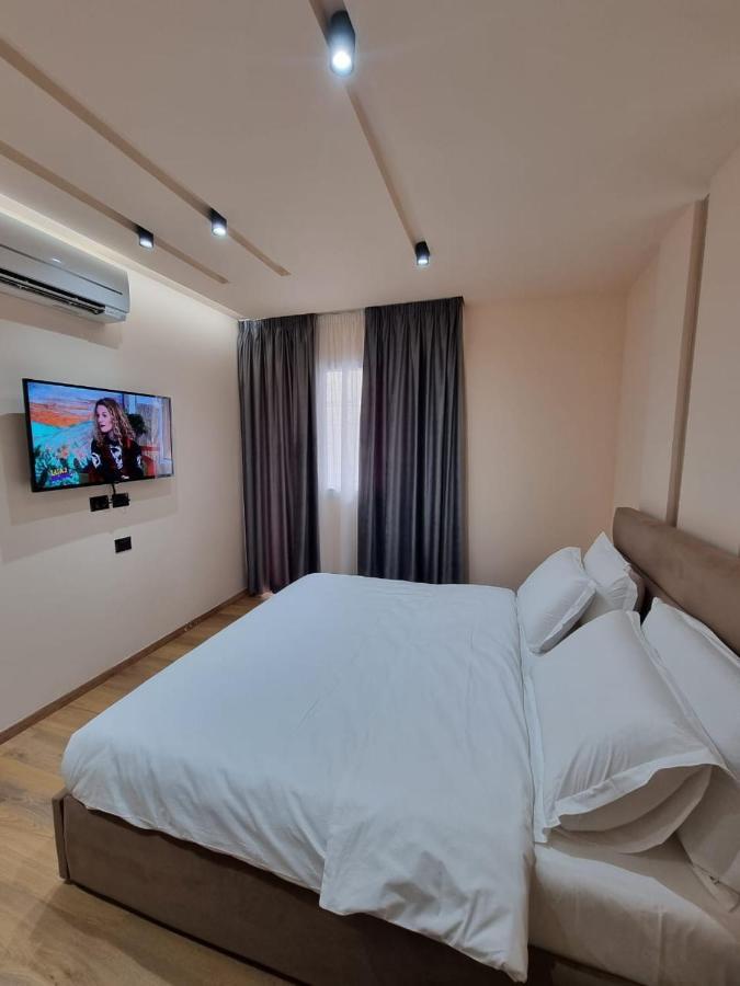 Djakbe Hotel Tirana Kültér fotó