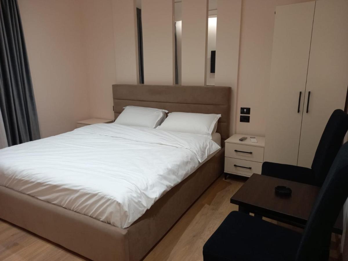 Djakbe Hotel Tirana Kültér fotó