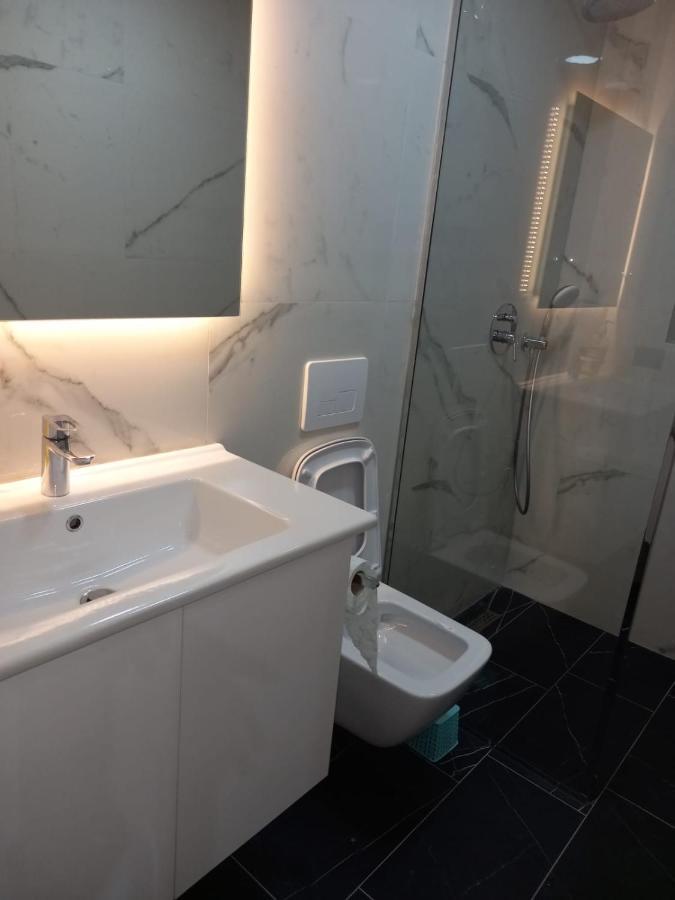 Djakbe Hotel Tirana Kültér fotó